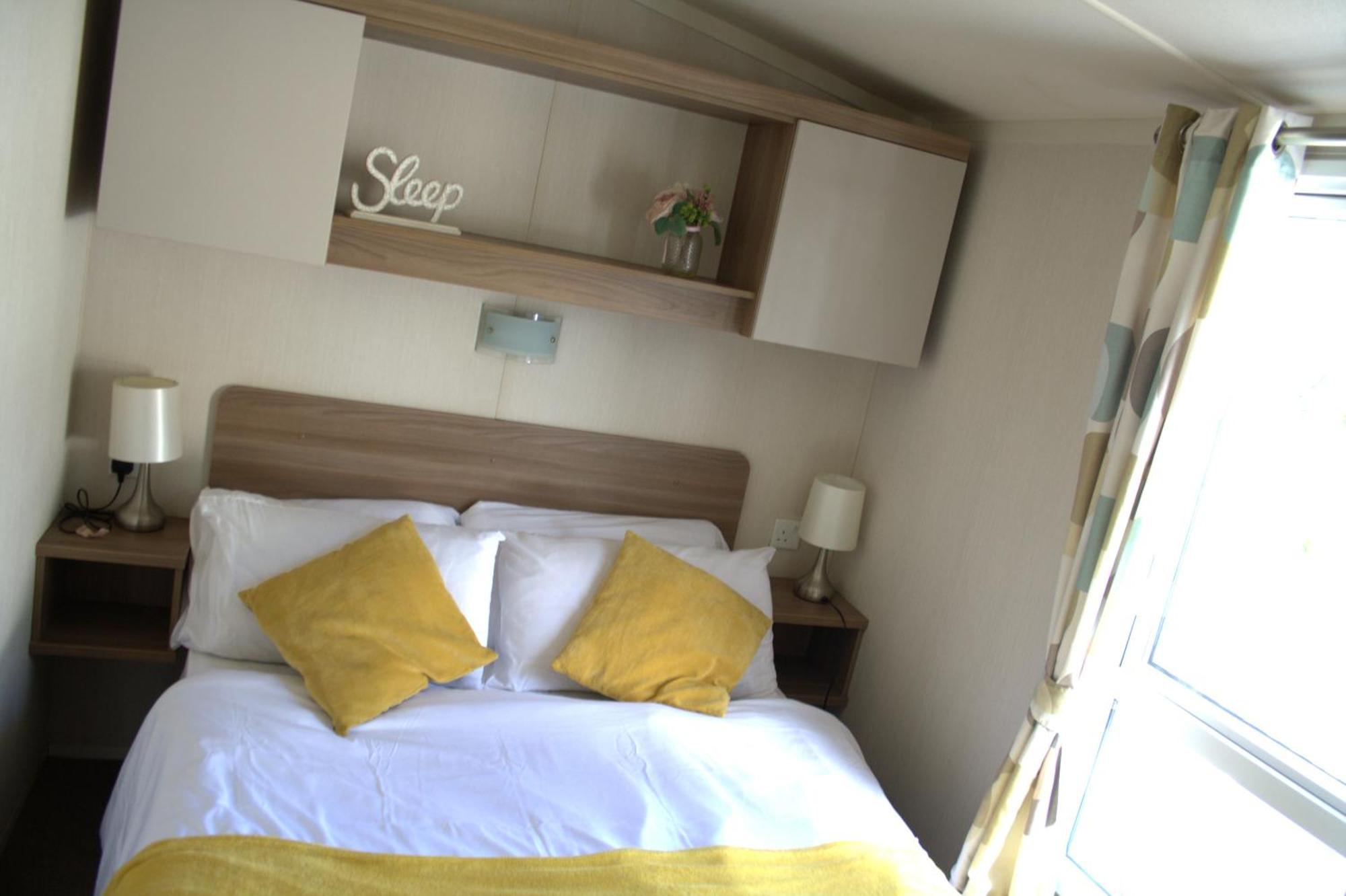 41 The Meadows Luxury Hot Tub Holidays Tattershall Lakes Eksteriør bilde